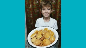Артемий, 11 - Творожный шар.