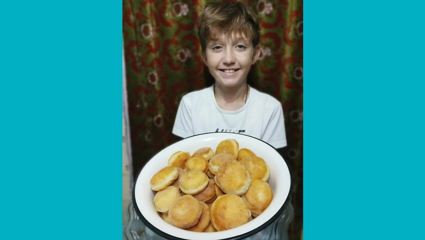 Артемий, 11 - Творожный шар.